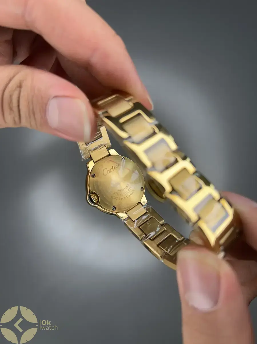 ساعت مچی کارتیه بلن بولو بند طلایی صفحه مشکی Cartier Ballon Bleu