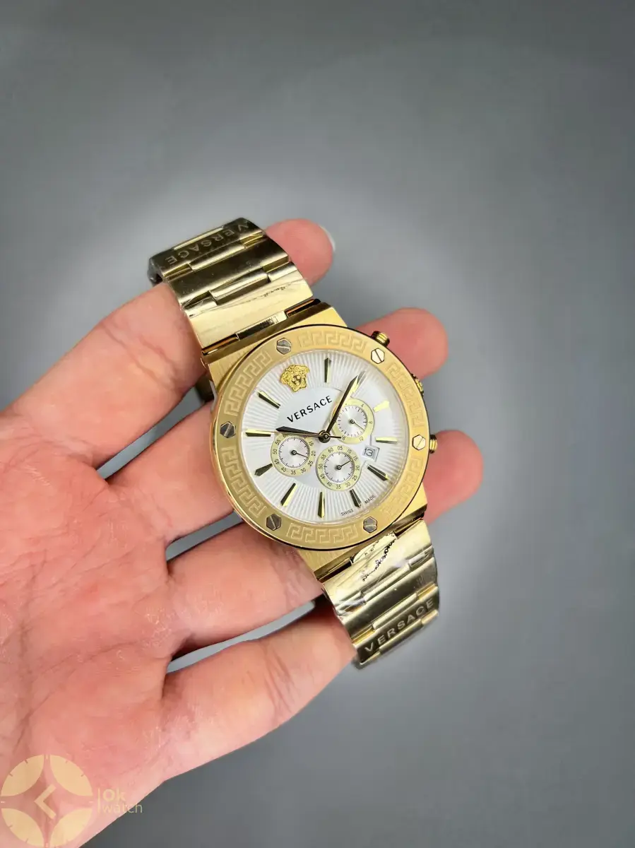 ساعت مچی ورساچه کرونوگراف بند طلایی صفحه سفید Versace